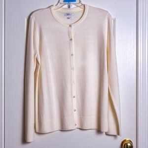 Van Heusen Winter White Cardigan with Pearl like buttons, Size L